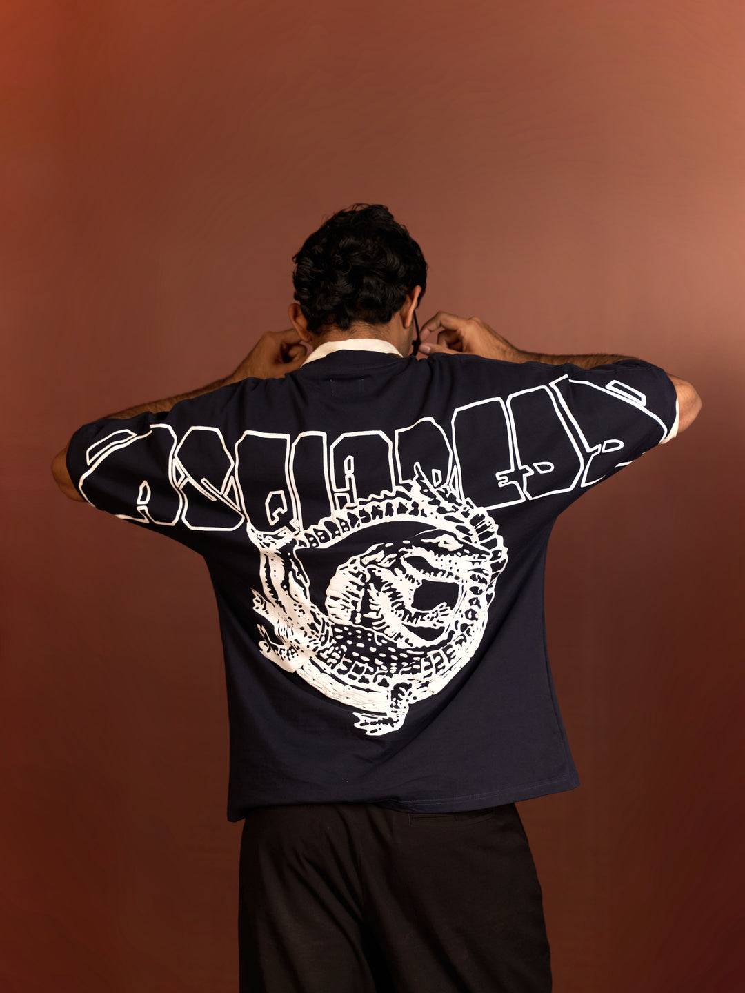 DEEP NAVY GATOR T-SHIRT